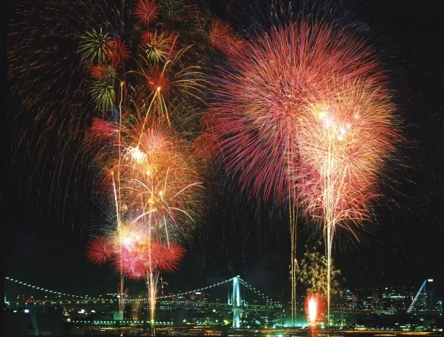 東京湾大華火祭　乗合い屋形船