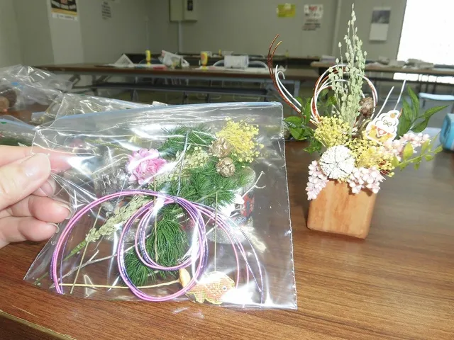 お花で遊ぼう・楽しもう（12月）