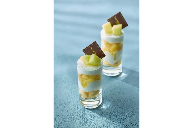 メロンのグラスショートケーキ