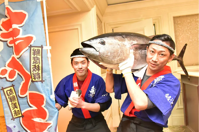 マグロ解体ショー