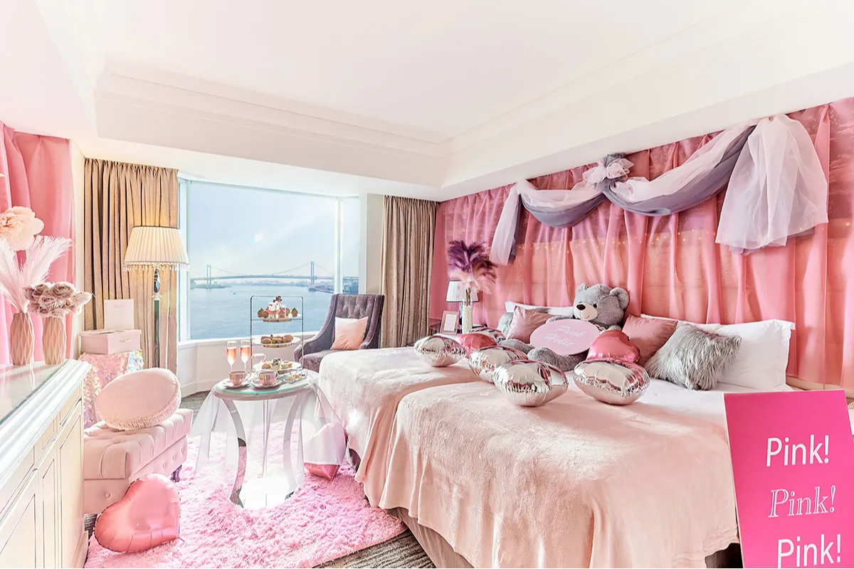 PINK HOLIC ROOM withルビーチョコレートアフタヌーンティー