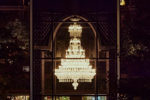 Baccarat ETERNAL LIGHTS　歓びのかたち