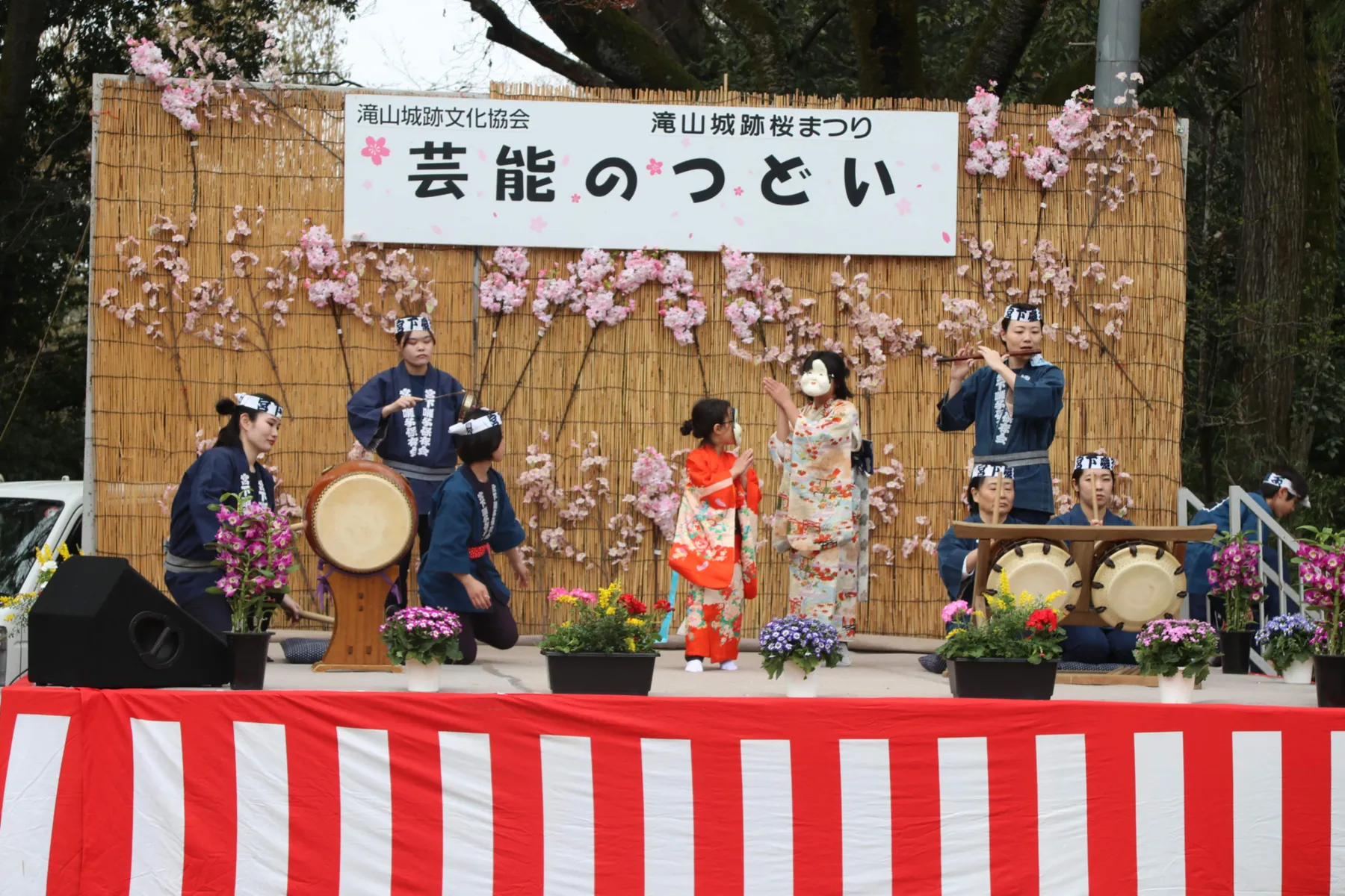 第60回滝山城跡桜まつり_2