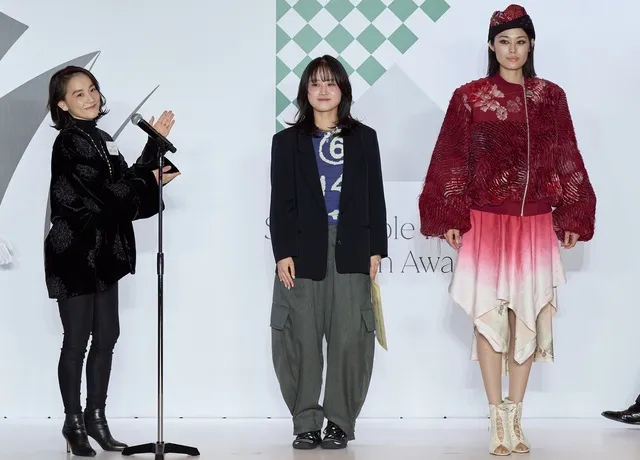 滋賀出身デザイナー・西ざき有那さん、受賞作を故郷で披露