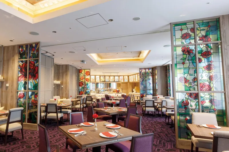 ファンタジーダイニング フルール