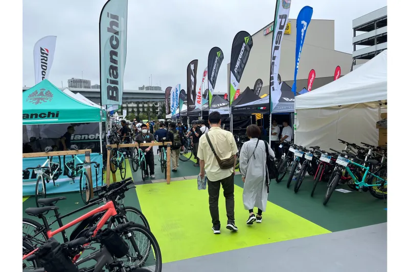 様々な自転車メーカーが出展