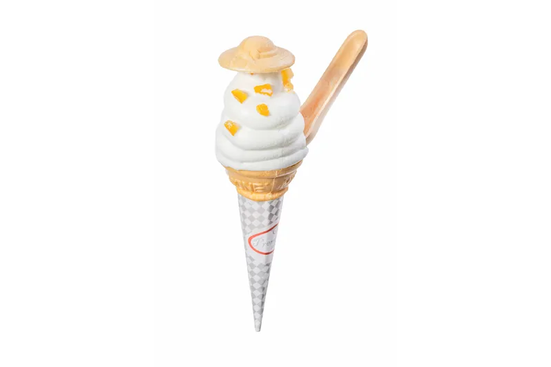 麦わらソフト　価格：750円（税込）