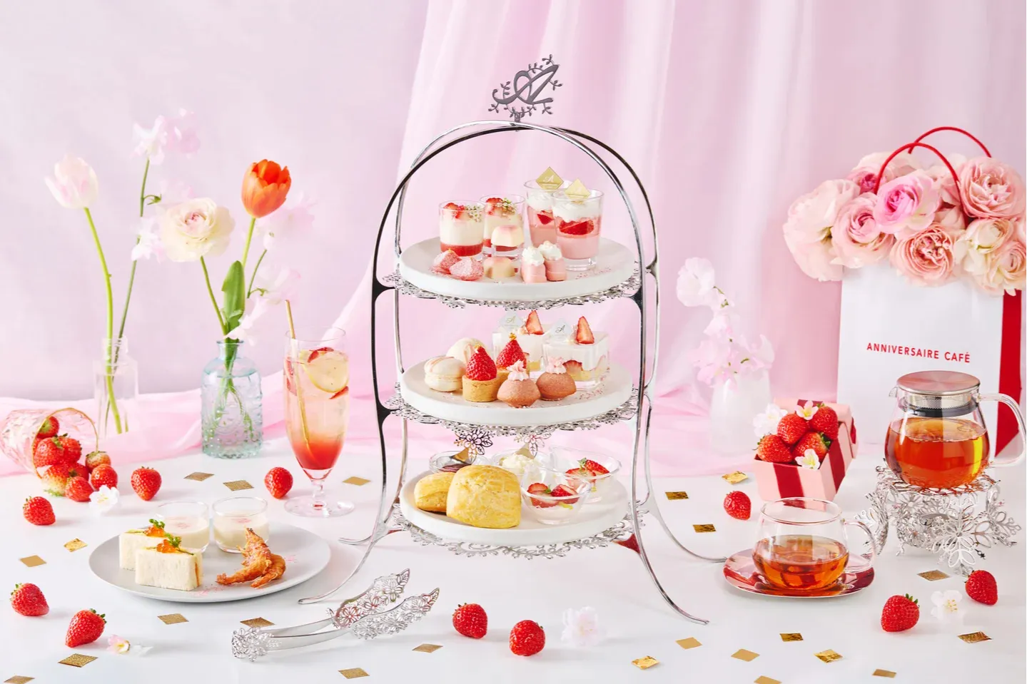 Strawberry Celebration アフタヌーンティー【アニヴェルセルカフェ