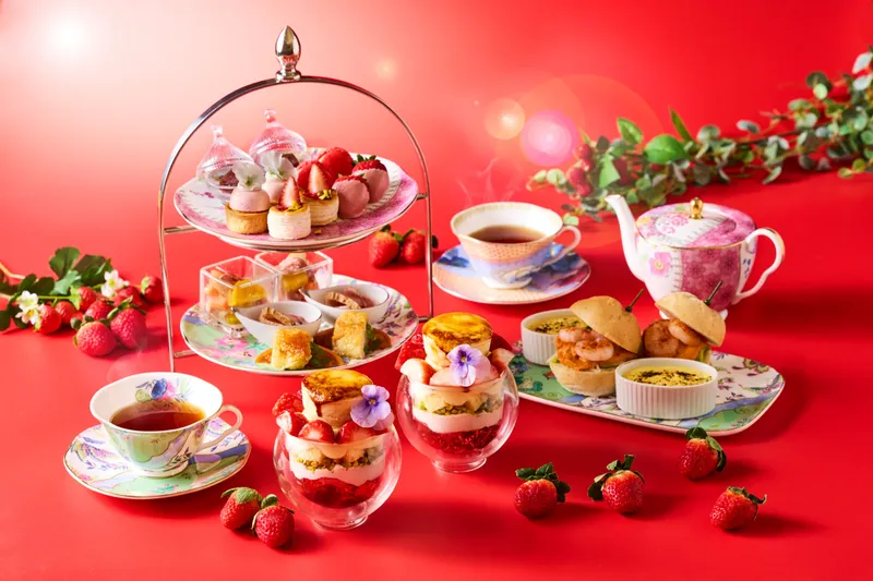 AFTERNOON TEA with “SIROCCO”「シブースト＆ストロベリー」（写真は2名様分）