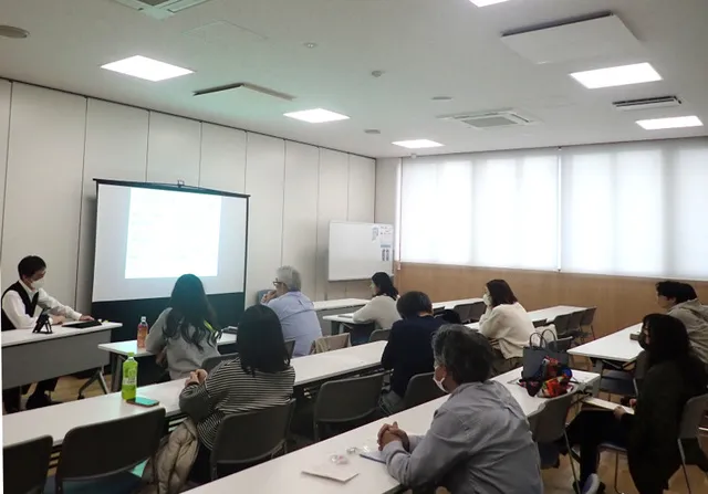 3月の養蜂講座2日間集中「ニホンミツバチの飼い方入門」