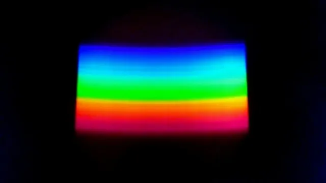 わくわく科学工作「かんたん分光器で虹を見よう」