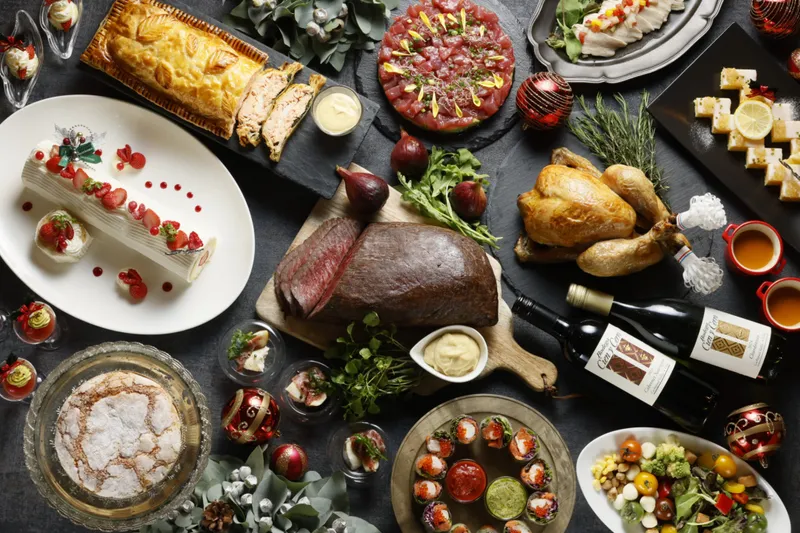 GARDEN DINING