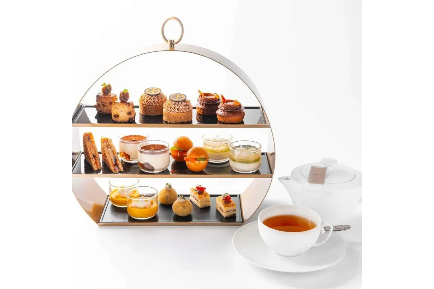 クリスマス2025 AFTERNOON TEA【アルマーニ リストランテ】