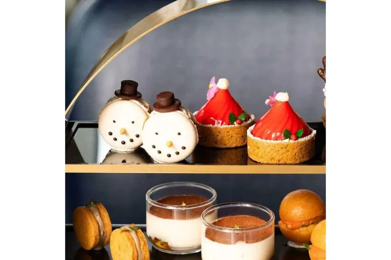 クリスマス2025 AFTERNOON TEA【アルマーニ リストランテ】_3
