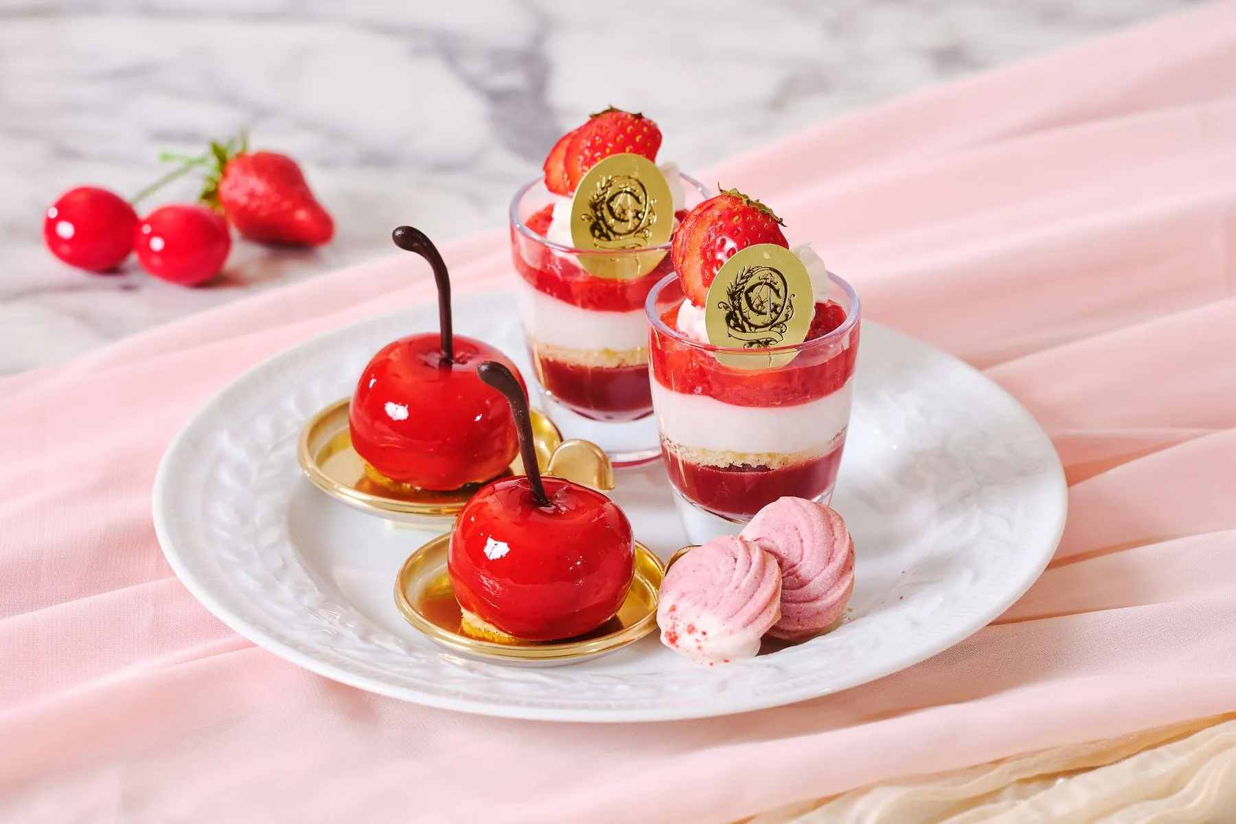 春いちごと真っ赤なチェリーのアフタヌーンティー【リストランテ