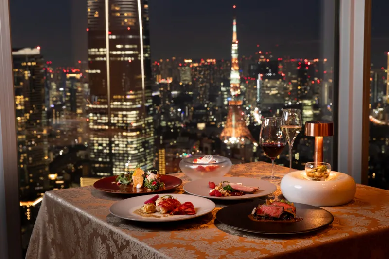 THE SUN & THE MOON（Restaurant）　では、豪華なクリスマスディナーが登場！　※写真はイメージです