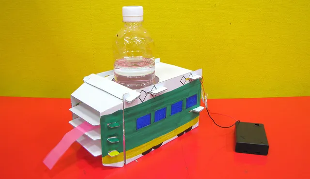 小学生工作教室「ダンボールクーラー」