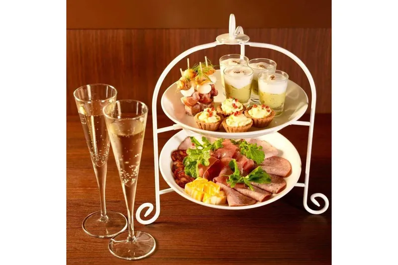 【Summerアフタヌーンティー】前菜スタンドやセイボリーなど【LOBBY LOUNGE 日比谷Bar 丸の内】_2