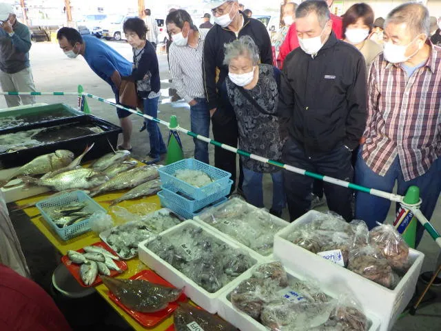 漁師さんの朝市（8月）_1