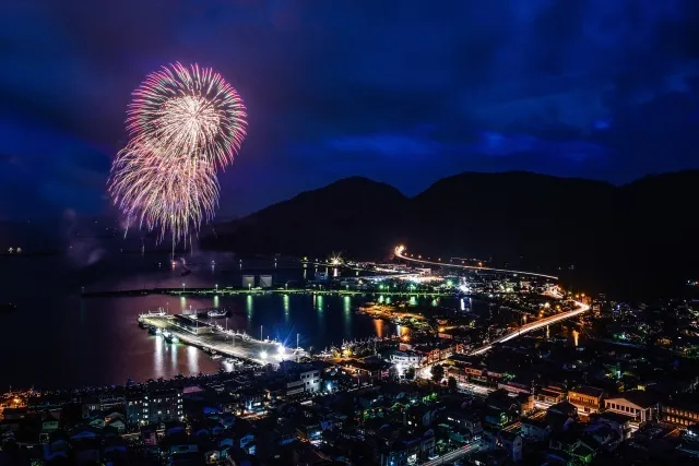 油津港まつり2025花火大会