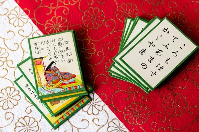 競技かるたの魅力を体験「リレーかるた」