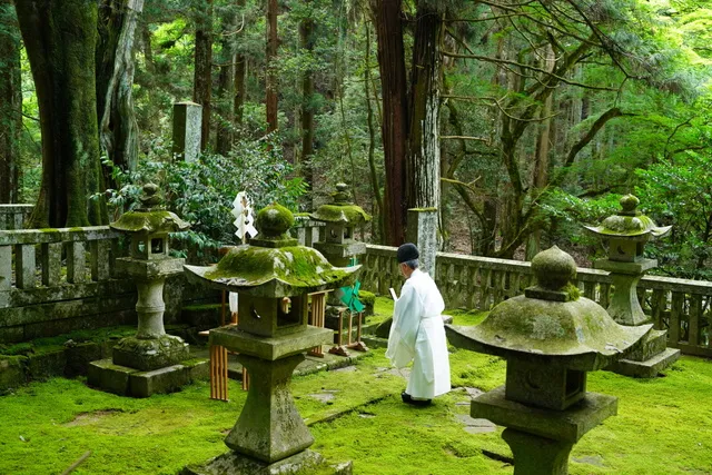 毛利弘元・元就墓前祭_1