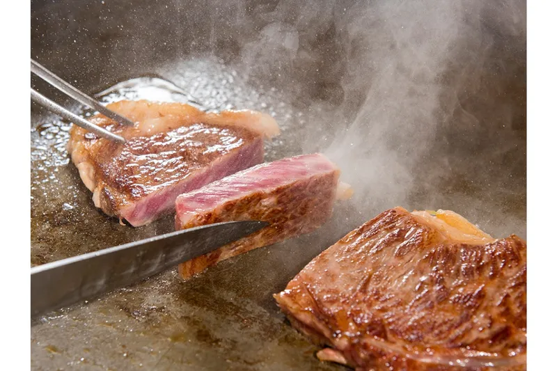 サーロインステーキ食べ放題ランチビュッフェ【東京ベイ舞浜ホテル ファーストリゾート】