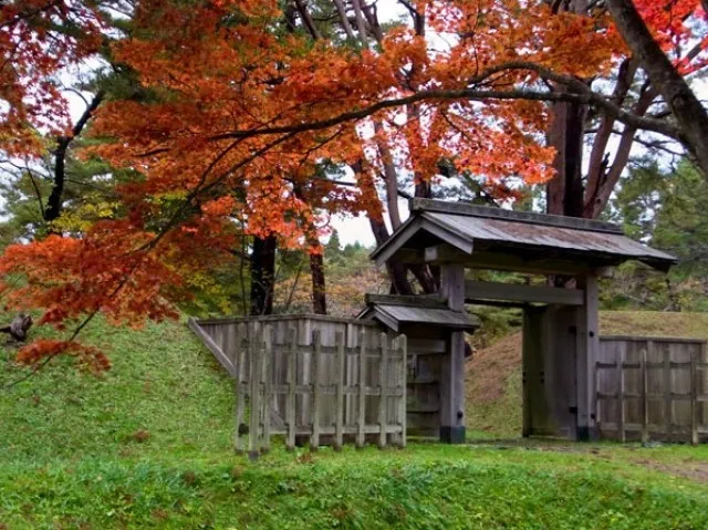 【紅葉・見ごろ】松前藩戸切地陣屋跡_1