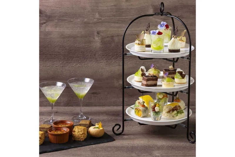 シャインマスカット＆洋梨アフタヌーンティ【グランドプリンスホテル新高輪】