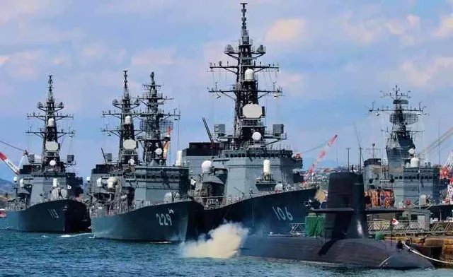 海上自衛隊第1術科学校見学と呉湾艦船めぐりクルーズ