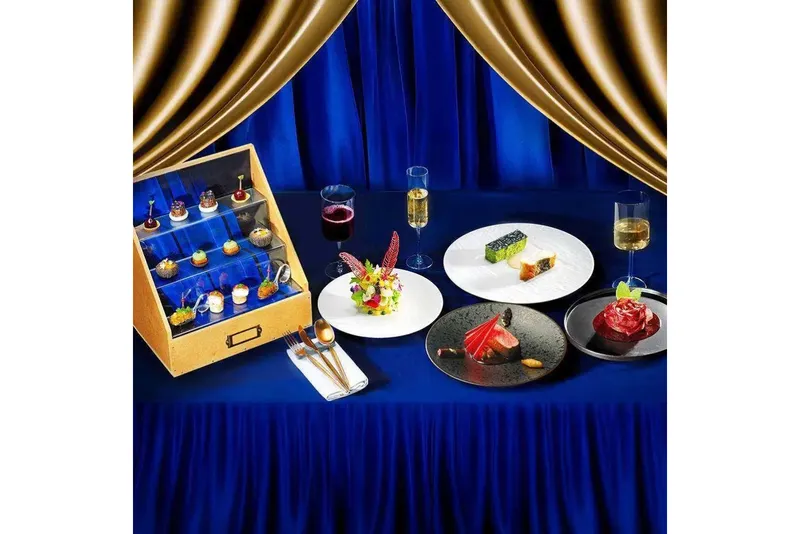 【クリスマス2025】フェスティブディナープログラム【メズム東京、オートグラフ コレクション】