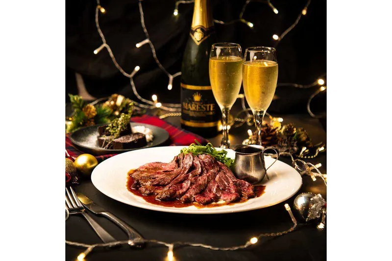 【クリスマス2024】チーズフォンデュ、牛フィレ肉など9皿【ワイン酒場 GabuLicious 渋谷】_1