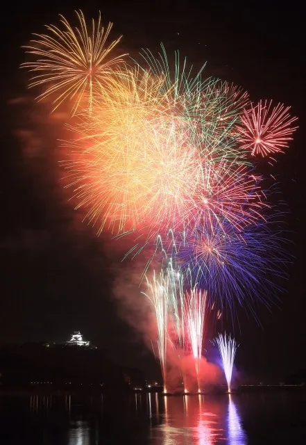 日本ライン夏まつりロングラン花火_1