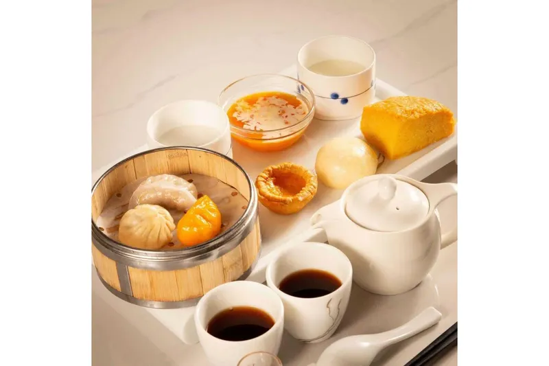 【中華アフタヌーンティー】スイーツと点心3種類【望水楼 上野店】