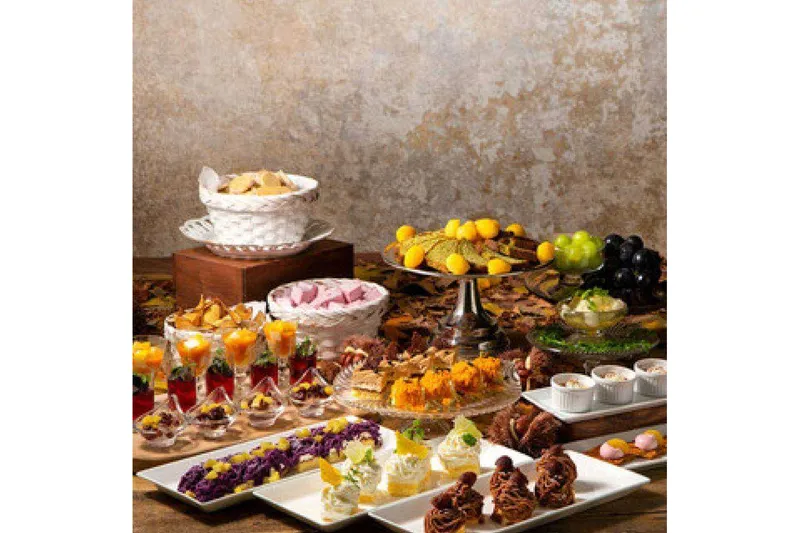 【パスタコース】シャインマスカットと秋味覚デザートビュッフェ【AWKitchen TOKYO 新丸ビル店】