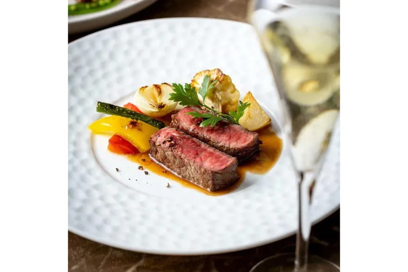 【クリスマス2024】真鯛のポワレ、和牛ビステッカなど全7皿【FANCL BROWN RICE MEALS】_2