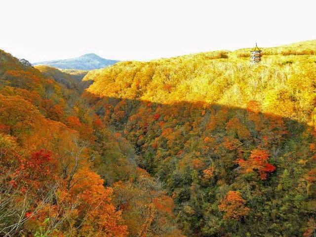 【紅葉・見ごろ】新登別大橋_1