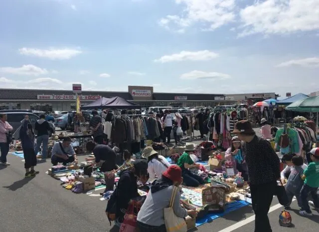イオンタウン富雄南フリーマーケット（10月）_1