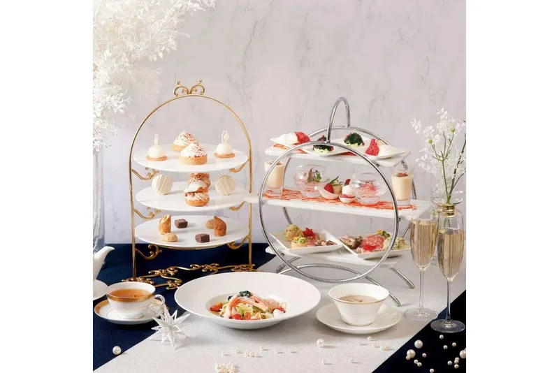 【Xmas2025】パスタランチ×スノーホワイトアフタヌーンティー【ホテル インターコンチネンタル 東京ベイ】
