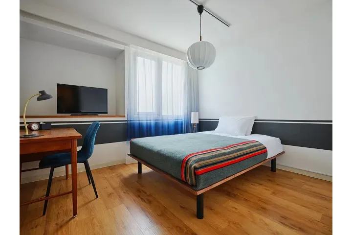 【クリスマス2024】クリスマス限定スペシャルプラン♪手作りブッシュドノエル＆スパークリングワイン付きプラン（食事なし・12時チェックアウト）【HOTEL GRAPHY NEZU】_2