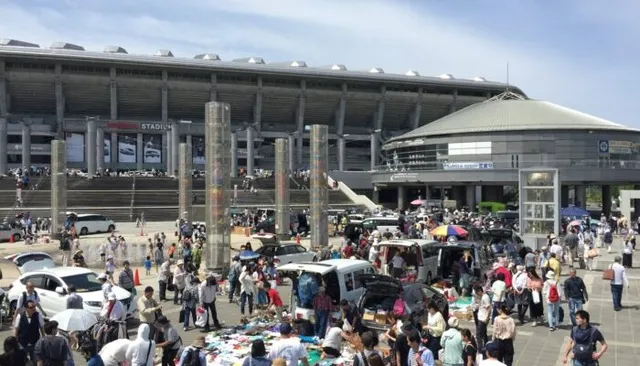 日産スタジアムBIGフリマ_1