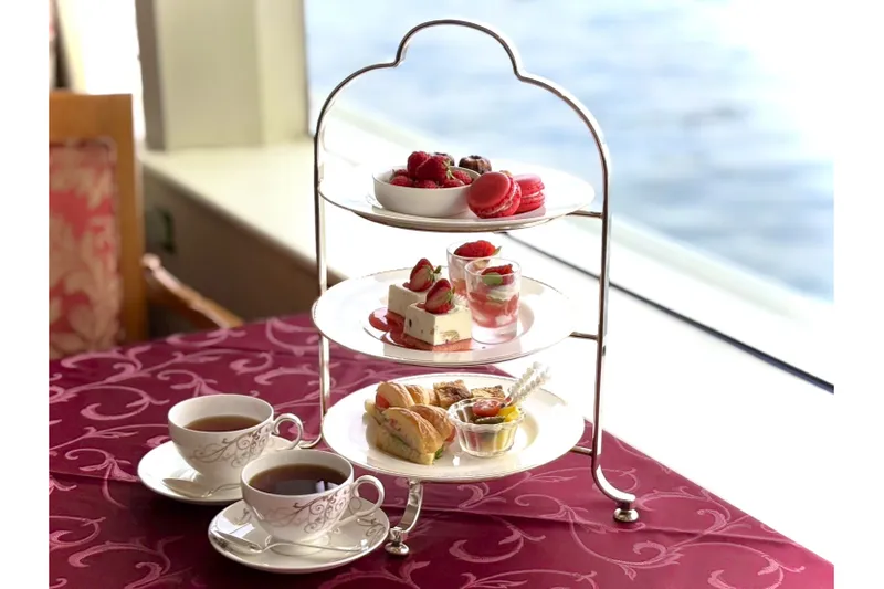 いちごアフタヌーンティークルーズ