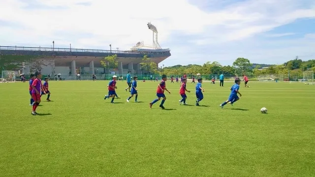 ミズノサッカースクール交流戦_1