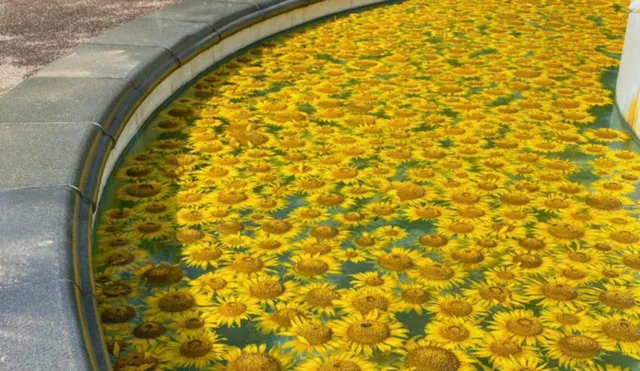 ひまわり花手水_1