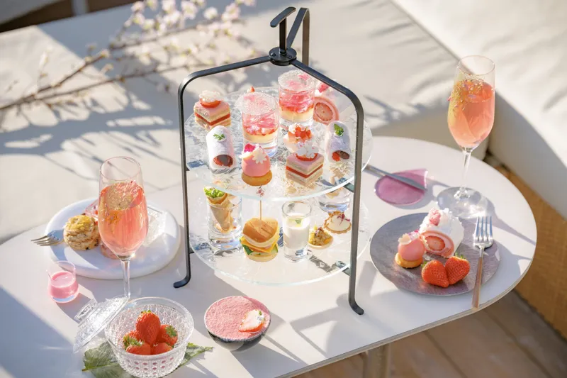 桜いちごのアフタヌーンティー【ザ・キタノホテル東京】