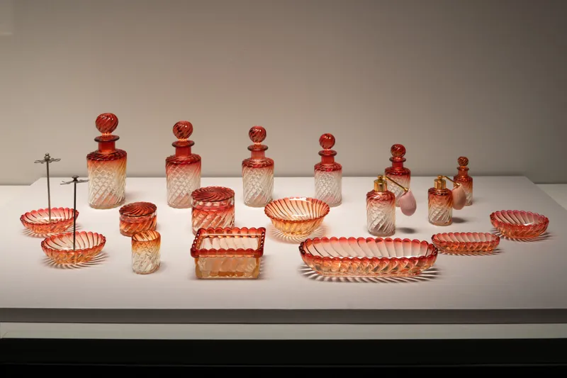 日常のエレガンス ― 西洋近代の化粧セット