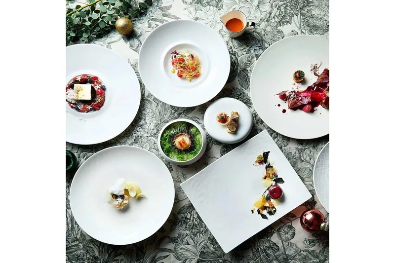 【Natale】クリスマスディナーコース【シャングリ・ラ 東京】
