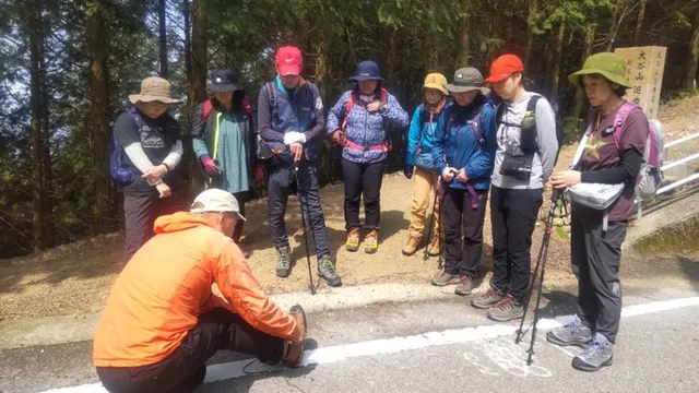 地元愛媛県の人気登山ガイド智さんと行く秋のチャレンジ登山 笹ヶ峰～三傍示山_1