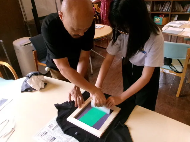 こども四日市ワークショップ2026　シルクスクリーンでオリジナルTシャツをつくっちゃおう！_1
