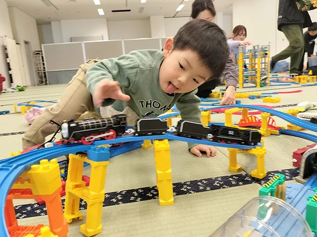 ありがとうドクターイエロー引退記念　おもいっきり！ プラレールであそぼう！_1
